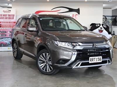 2022 Mitsubishi Outlander - Thumbnail