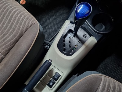 2012 Toyota Aqua - Thumbnail