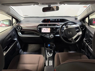 2015 Toyota aqua - Thumbnail