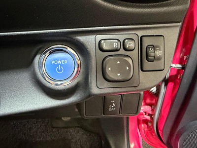 2015 Toyota aqua - Thumbnail