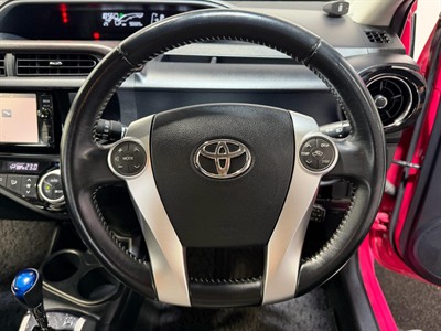 2015 Toyota aqua - Thumbnail