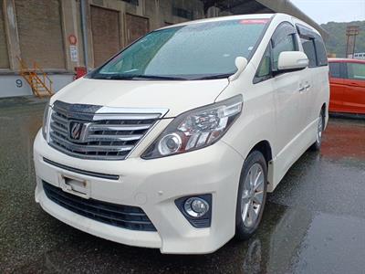 2013 Toyota Alphard - Thumbnail