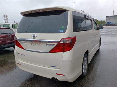2013 Toyota Alphard - Thumbnail