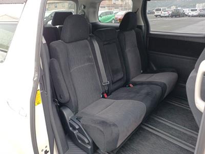 2013 Toyota Alphard - Thumbnail