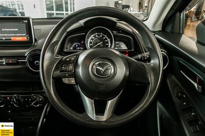 2014 Mazda Demio - Thumbnail