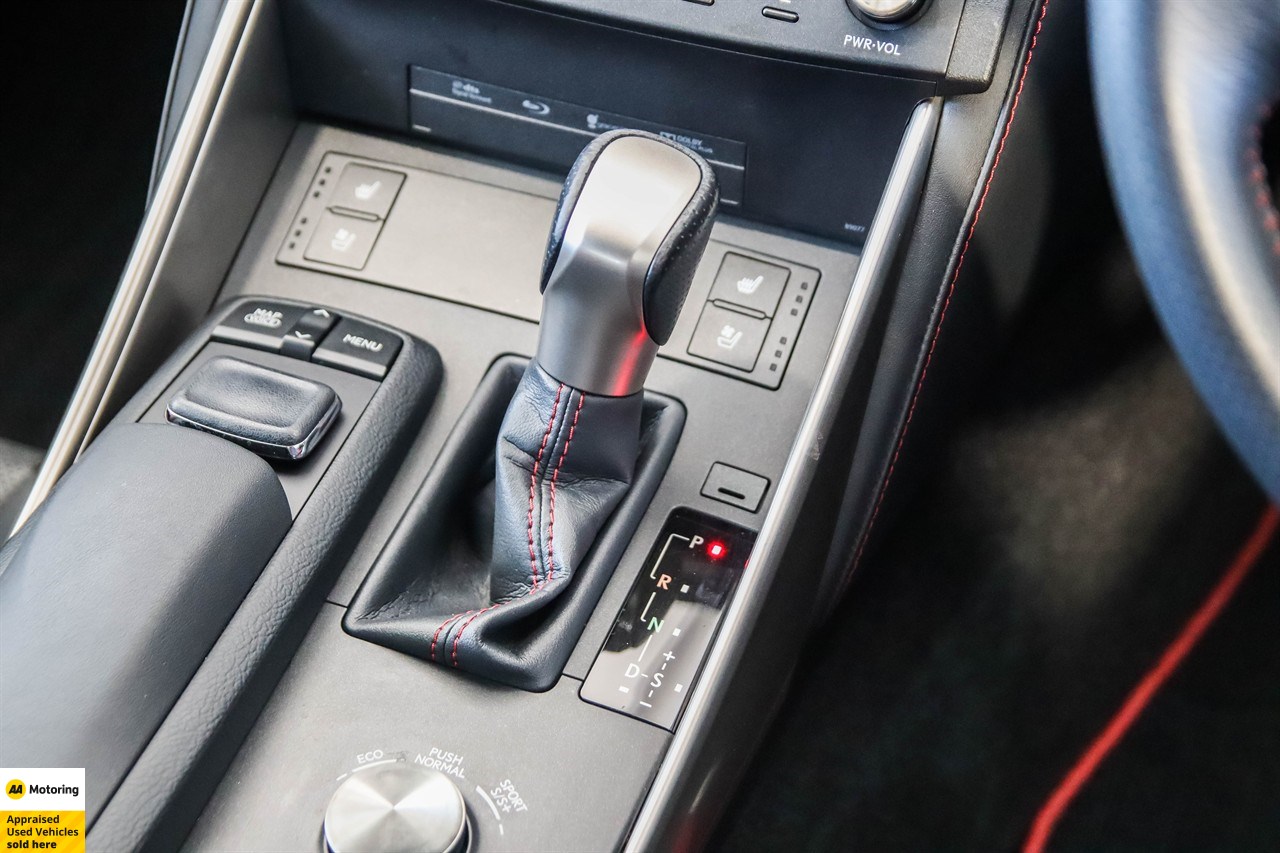 2015 Lexus IS 4D