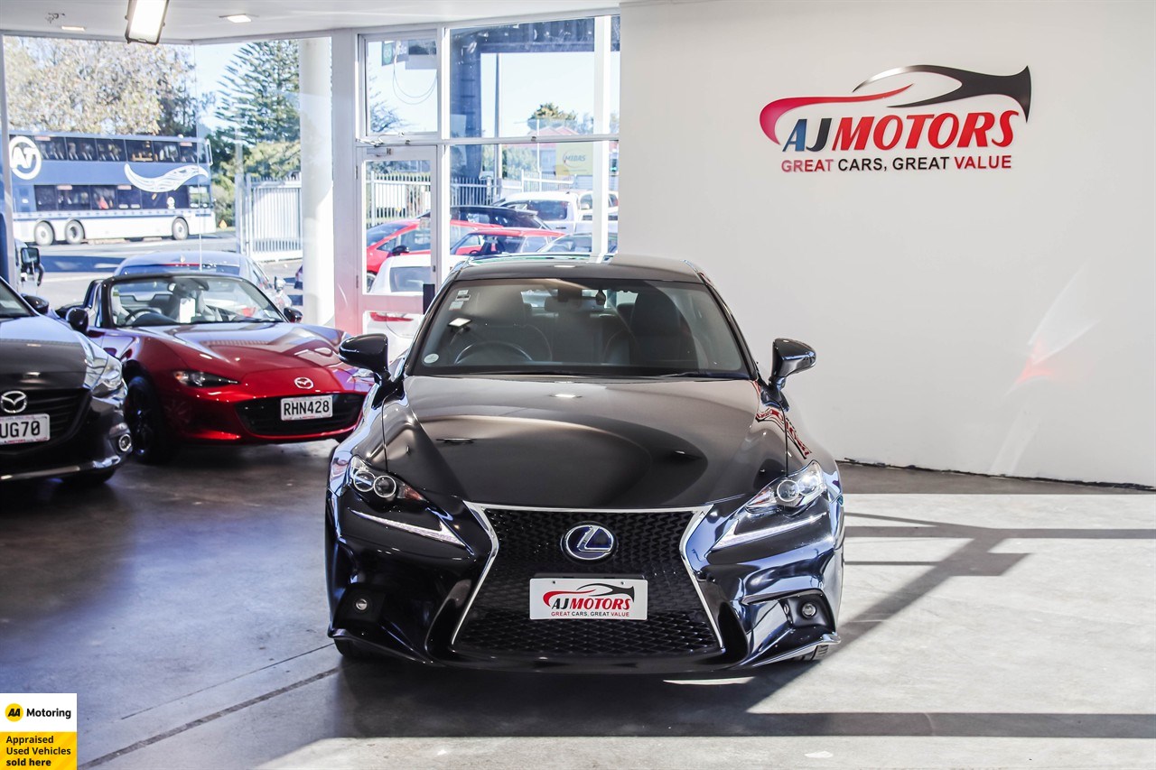 2015 Lexus IS 4D