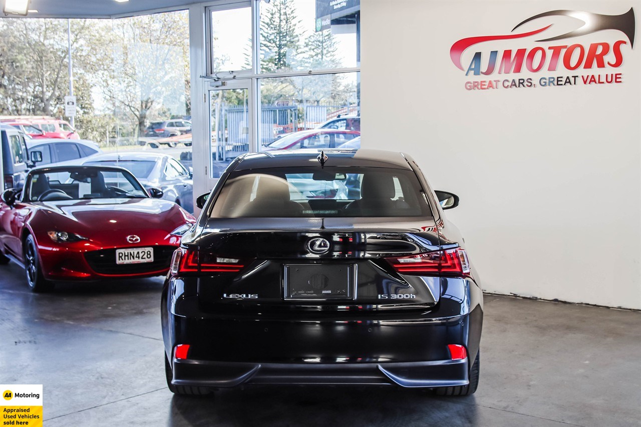 2015 Lexus IS 4D