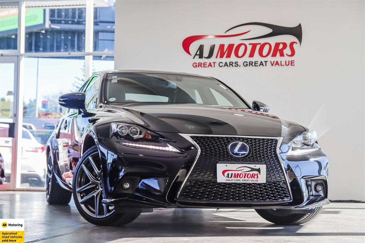 2015 Lexus IS 4D