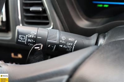 2015 Honda Vezel - Thumbnail