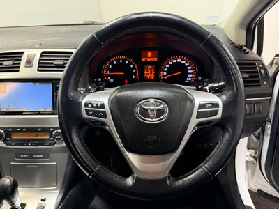 2015 Toyota Avensis - Thumbnail