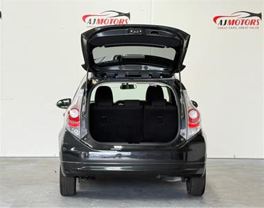 2012 Toyota Aqua - Thumbnail