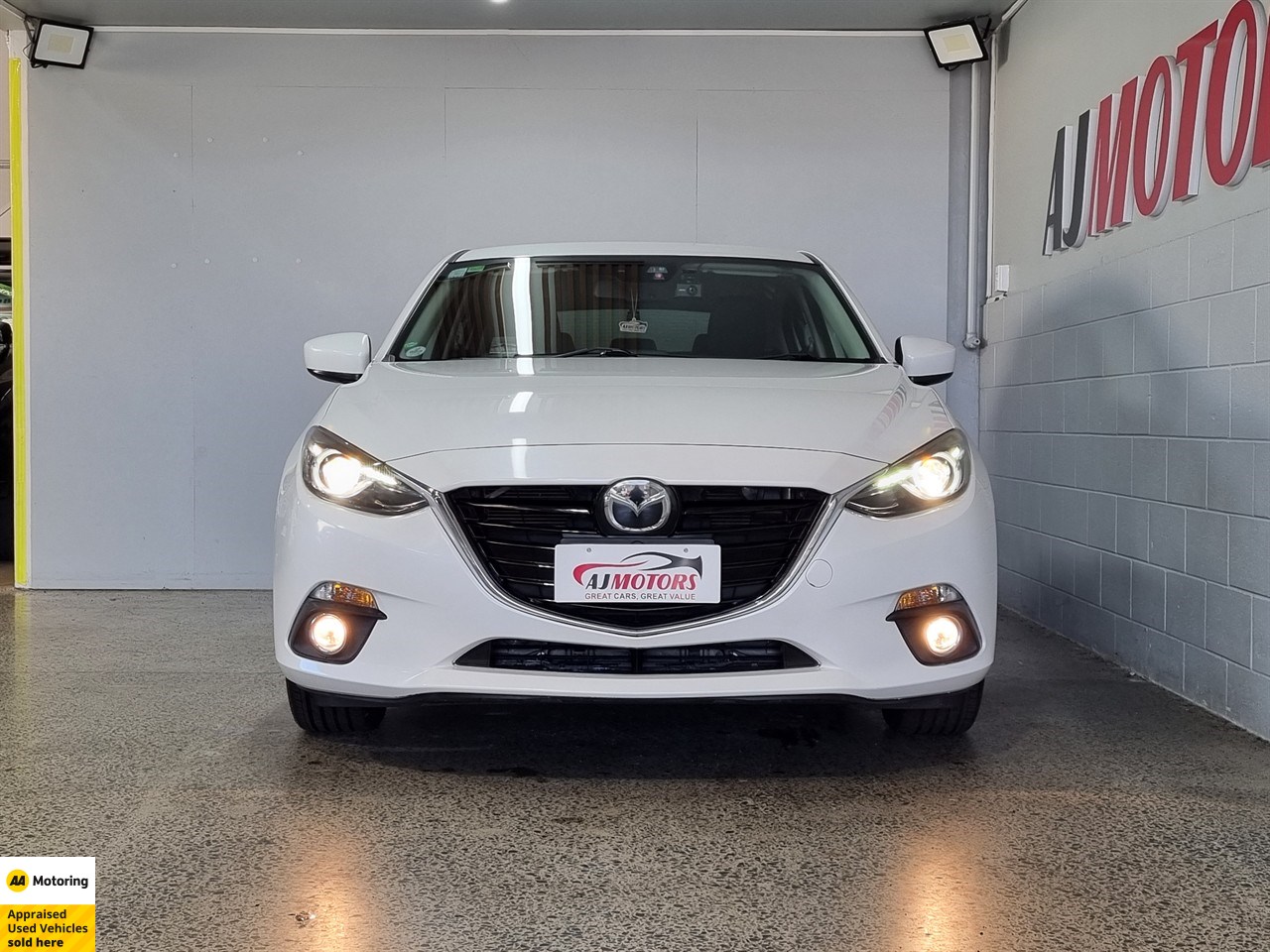 2014 Mazda Axela
