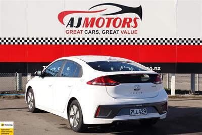 2022 Hyundai IONIQ - Thumbnail