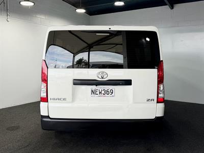 2020 Toyota Hiace - Thumbnail