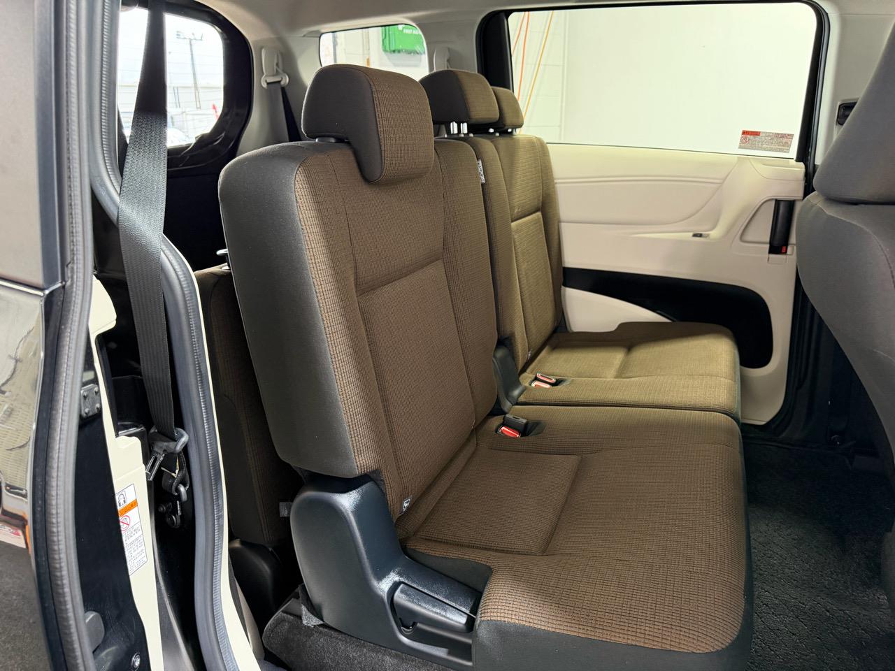 2017 Toyota Sienta