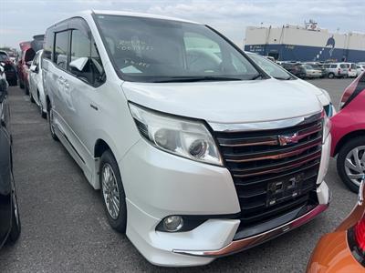 2014 Toyota Noah
