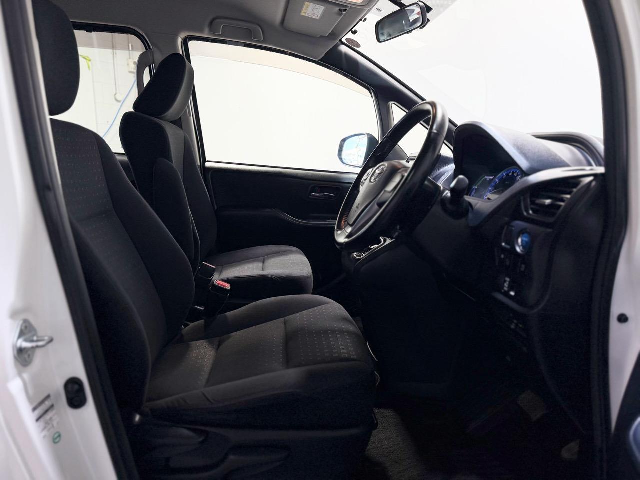 2014 Toyota Noah