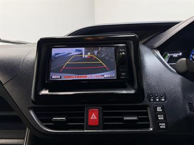 2014 Toyota Noah - Thumbnail