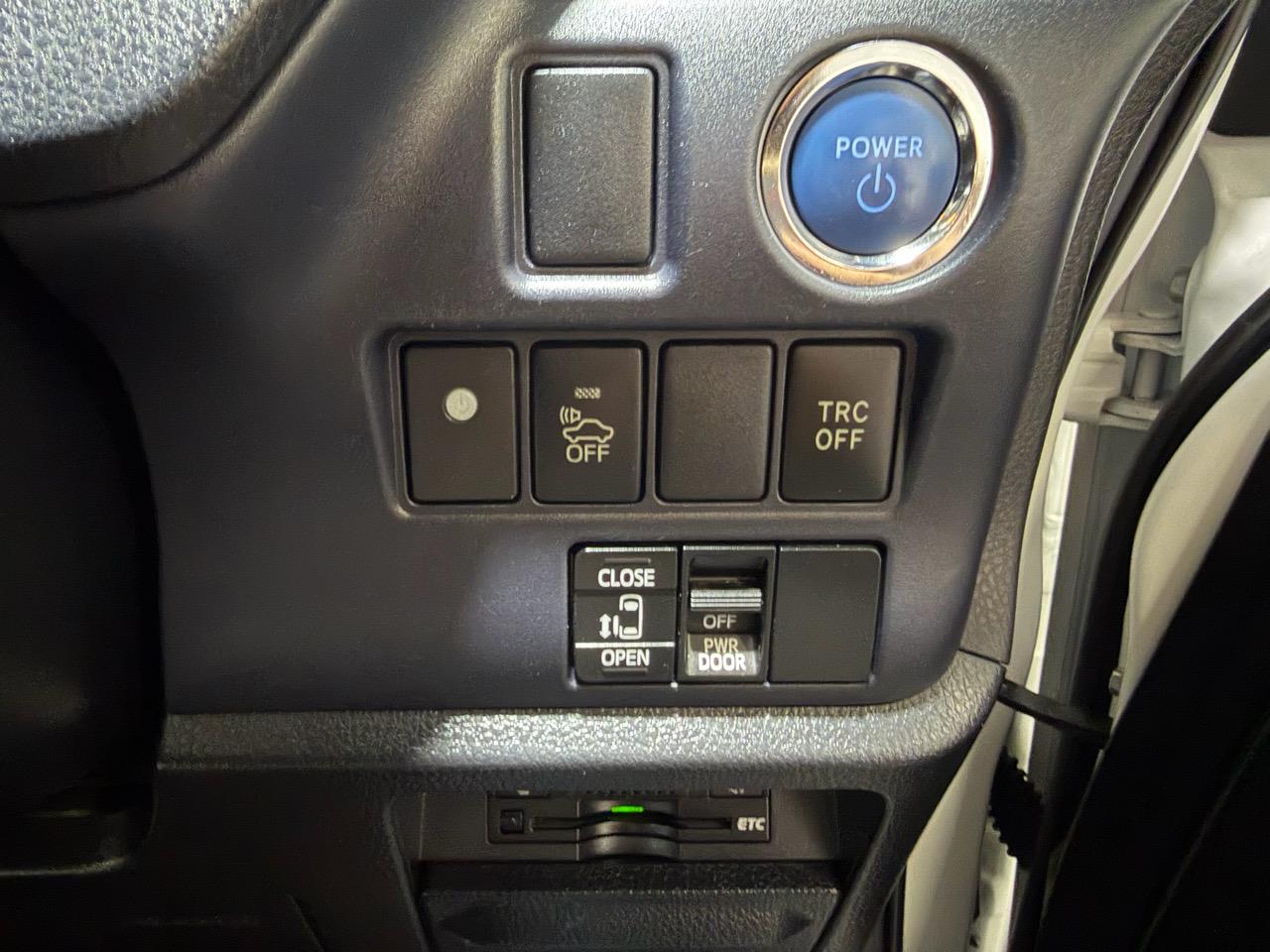 2014 Toyota Noah