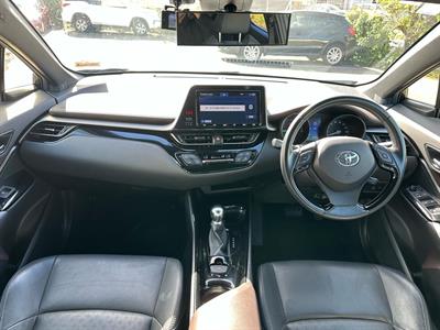 2018 Toyota C-HR - Thumbnail