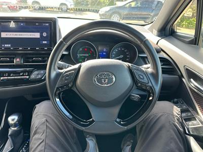 2018 Toyota C-HR - Thumbnail