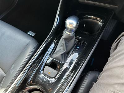 2018 Toyota C-HR - Thumbnail