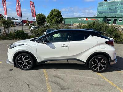 2018 Toyota C-HR - Thumbnail