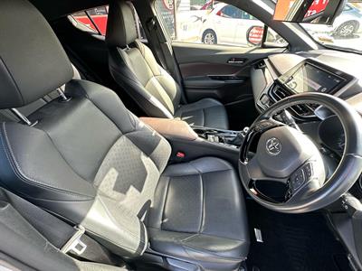 2018 Toyota C-HR - Thumbnail