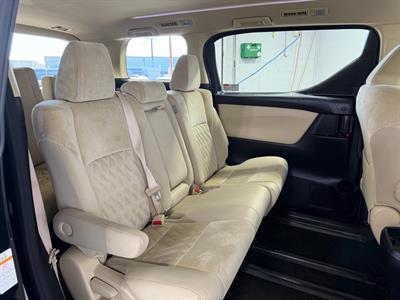 2020 Toyota Alphard - Thumbnail