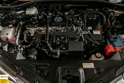 2017 Toyota C-HR - Thumbnail