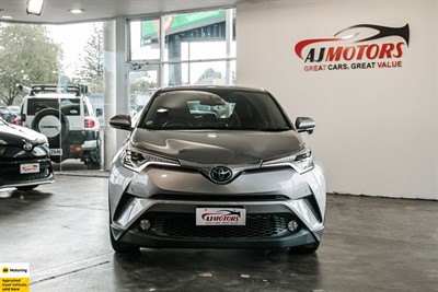 2017 Toyota C-HR - Thumbnail