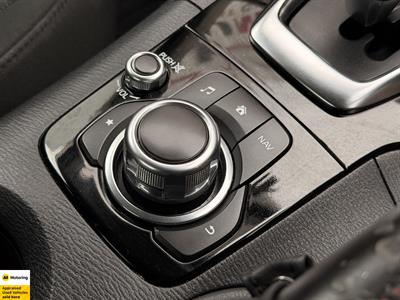 2014 Mazda Axela - Thumbnail