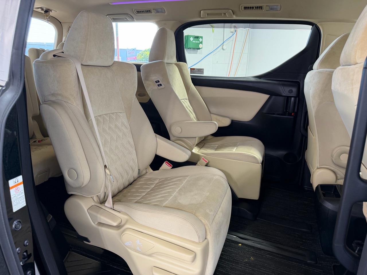 2020 Toyota Alphard