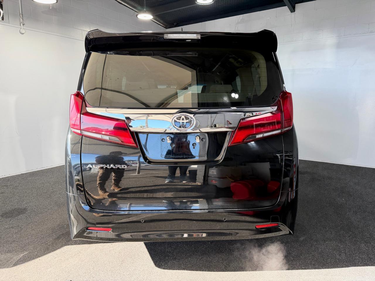 2020 Toyota Alphard
