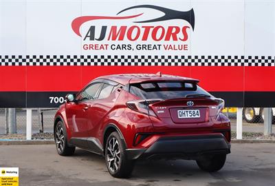2017 Toyota C-HR - Thumbnail