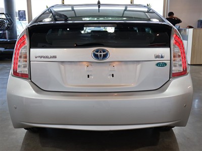 2012 Toyota Prius - Thumbnail