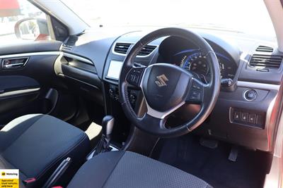 2016 Suzuki Swift - Thumbnail