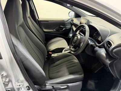 2021 Toyota Yaris - Thumbnail