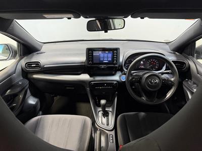 2021 Toyota Yaris - Thumbnail