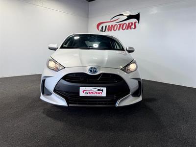 2021 Toyota Yaris - Thumbnail
