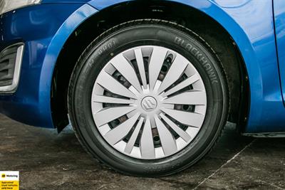 2014 Suzuki Swift - Thumbnail