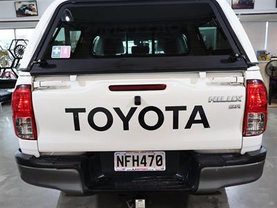 2020 Toyota Hilux - Thumbnail