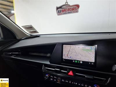 2023 Kia Niro - Thumbnail