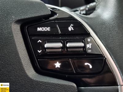 2023 Kia Niro - Thumbnail