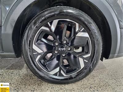 2023 Kia Niro - Thumbnail
