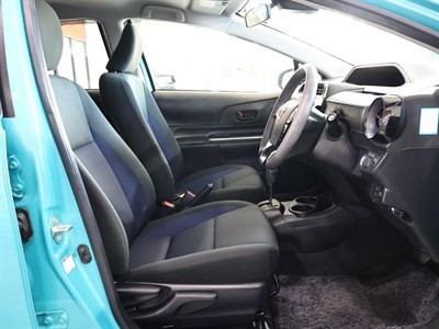 2019 Toyota Aqua - Thumbnail