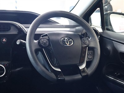 2019 Toyota Aqua - Thumbnail