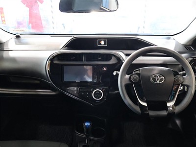 2019 Toyota Aqua - Thumbnail