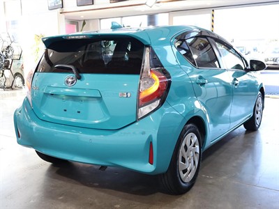 2019 Toyota Aqua - Thumbnail